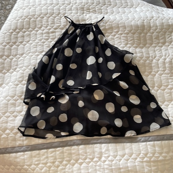 Black and white polkadot top size small - Picture 4 of 4